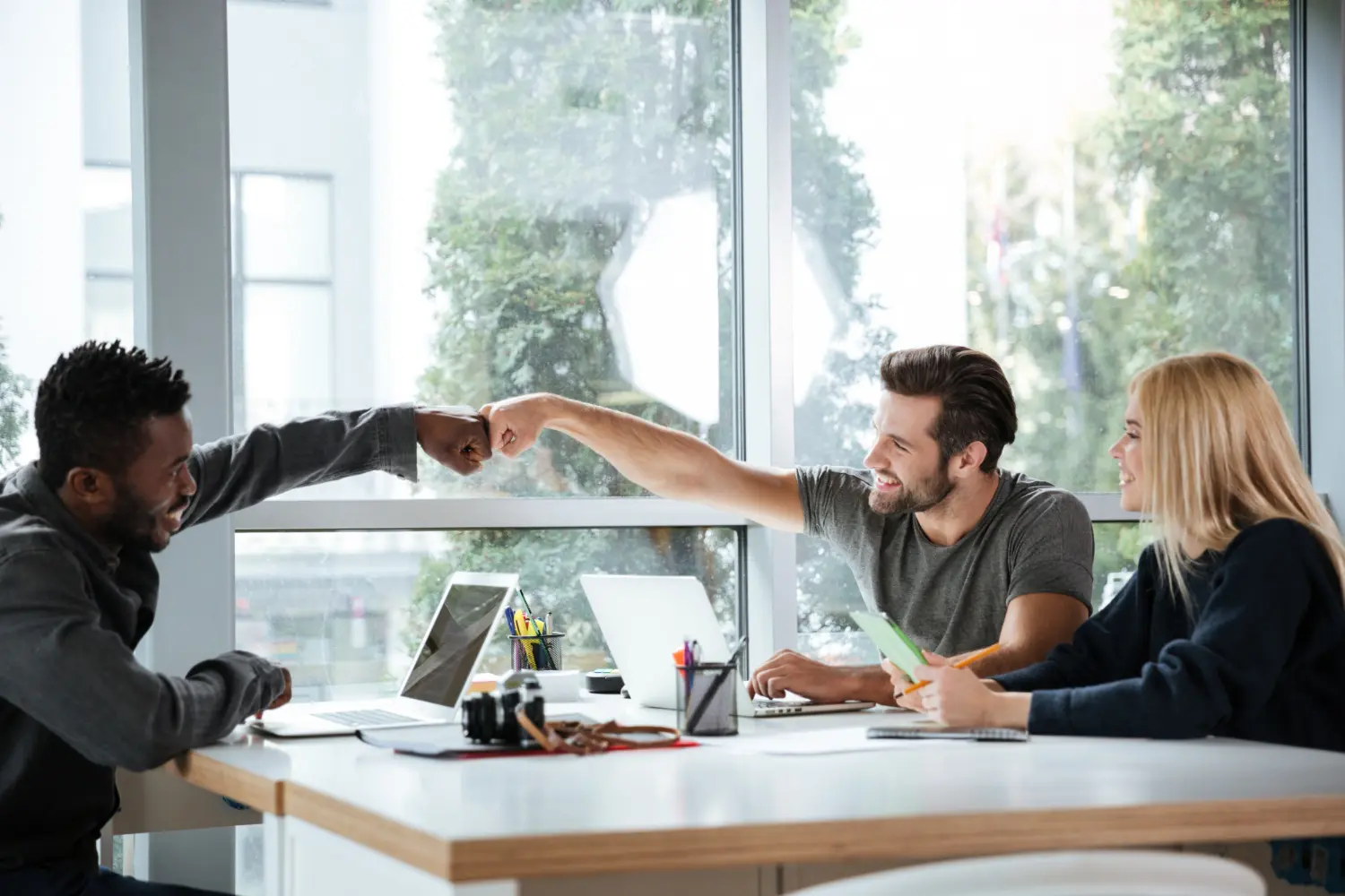 Equipe em contexto de ativação e engajamento comercial